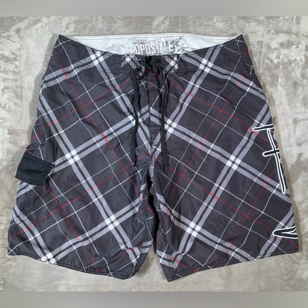 Aeropostale Board Shorts Men’s 38 Mesh-Lined Black Plaid‎ Spell Out 11" Inseam